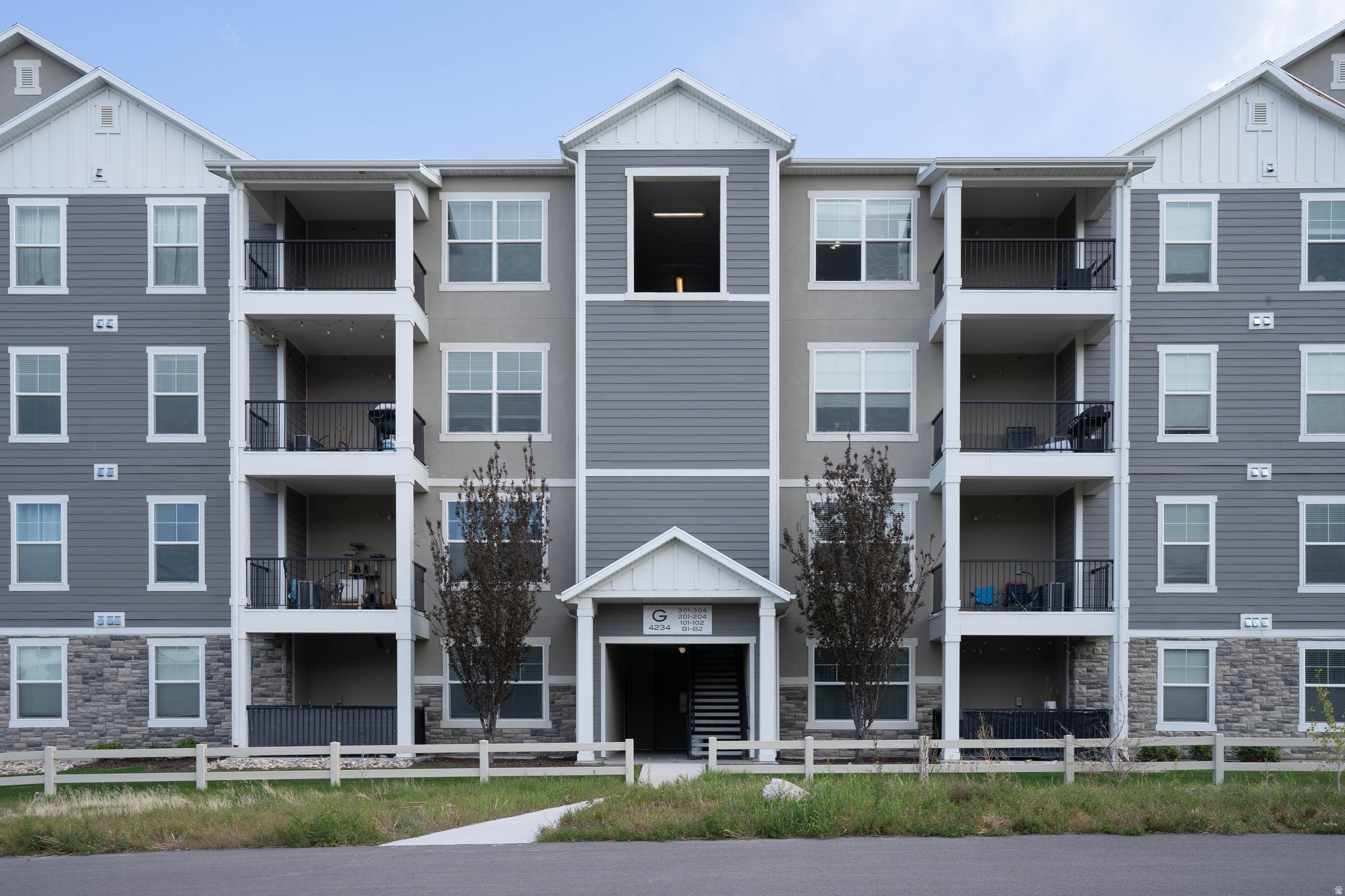SADDLEBROOK - Residential