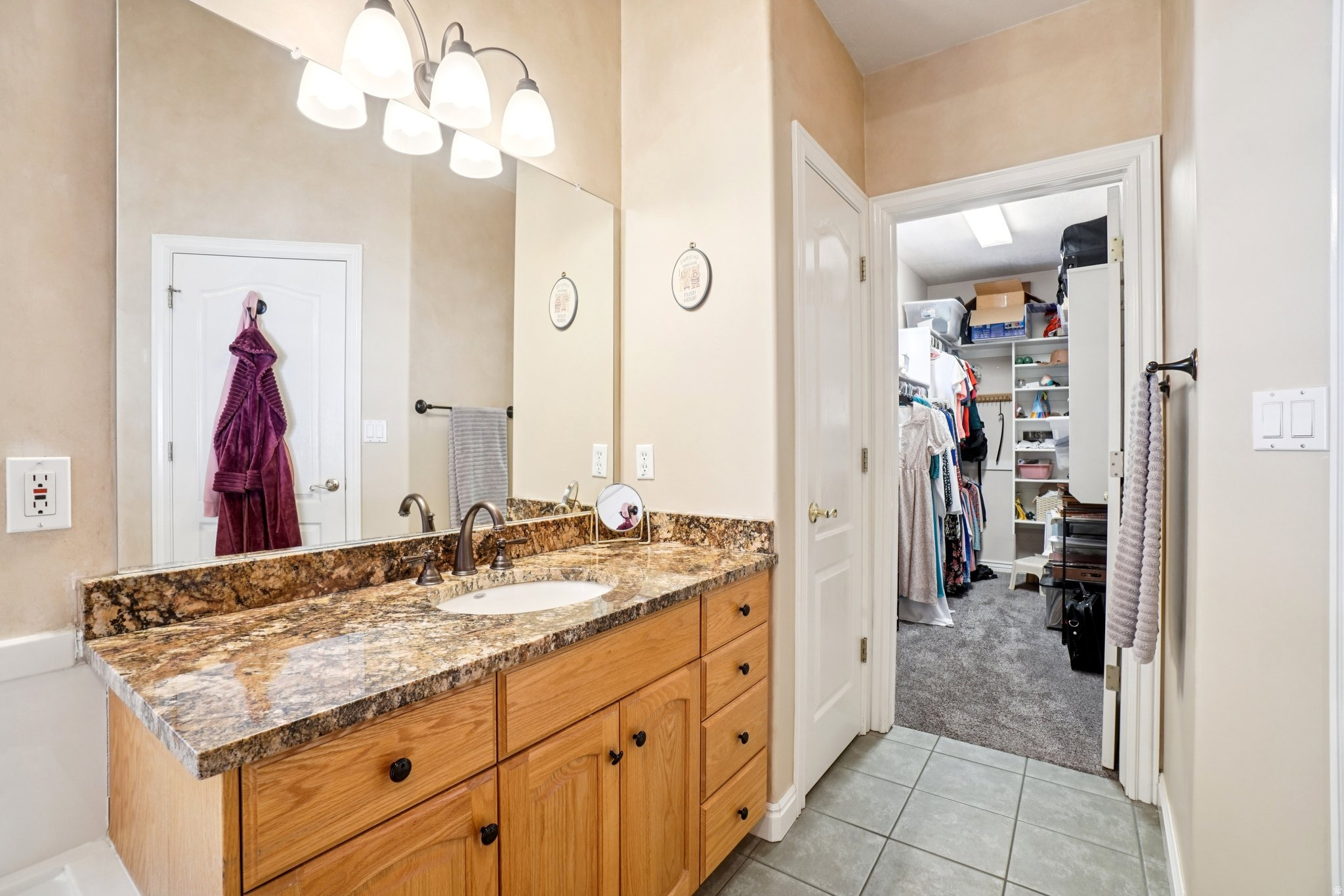 WHITE PINES - Residential