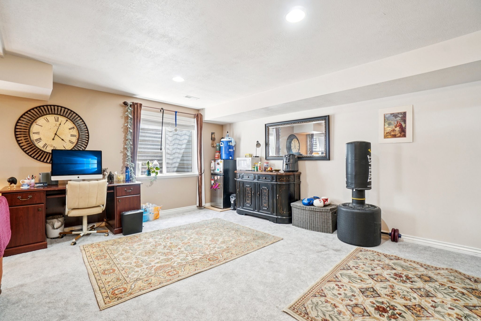 WHITE PINES - Residential