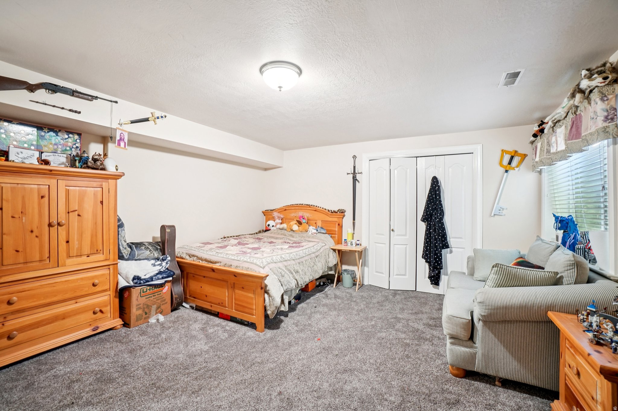 WHITE PINES - Residential