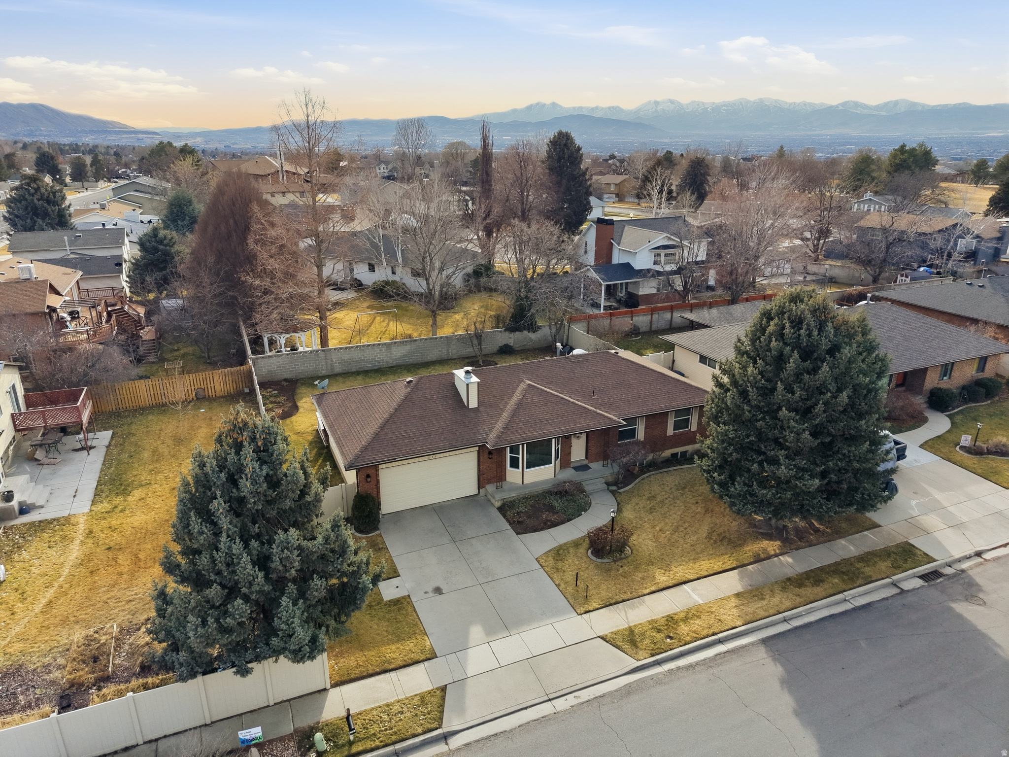 WHITE CITY - Residential