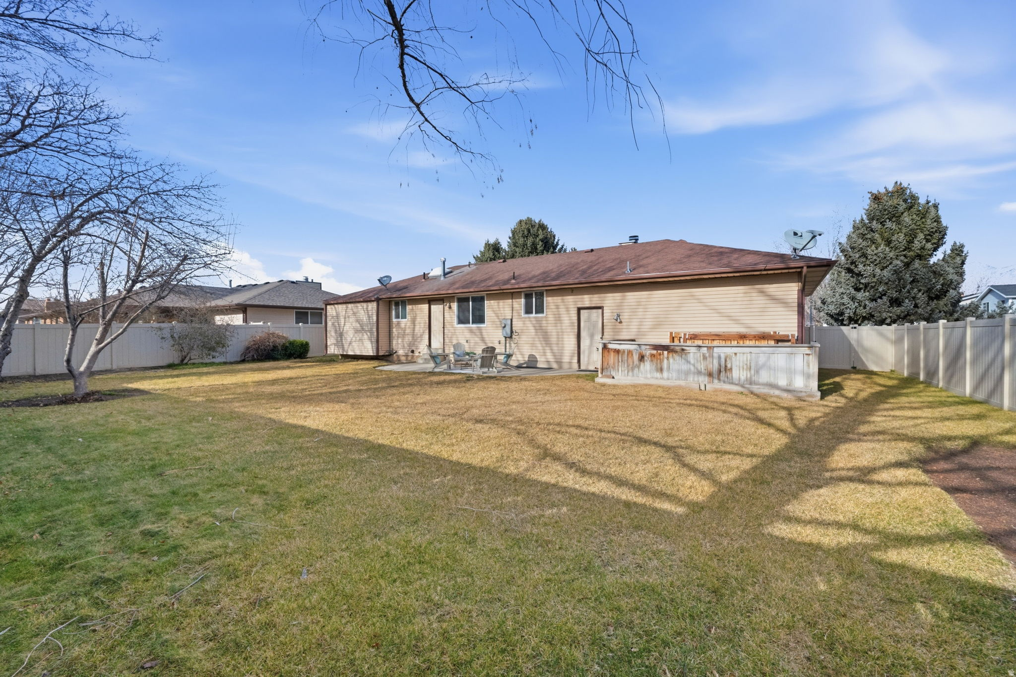 WHITE CITY - Residential