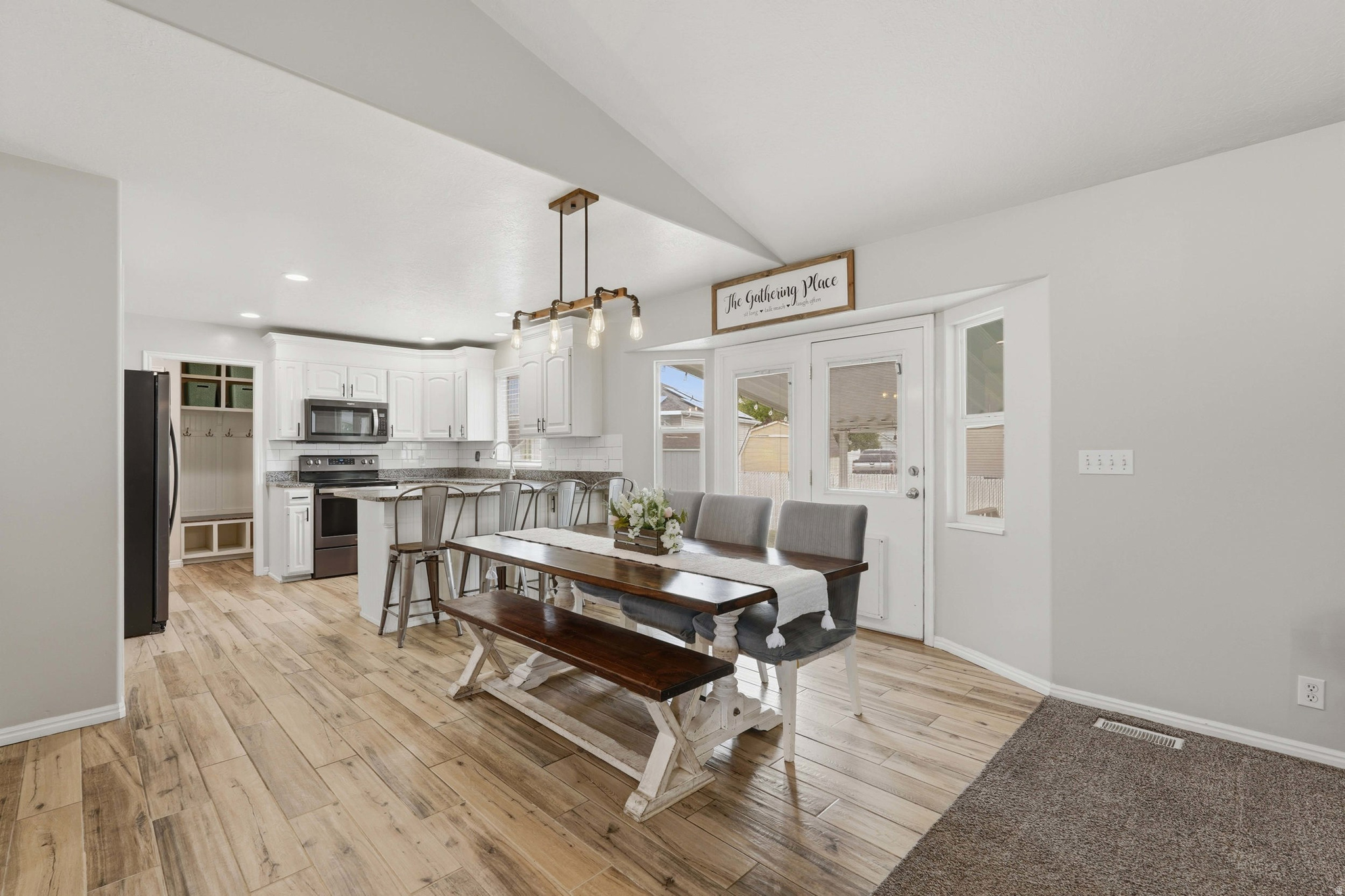 FREW ESTATES - Residential
