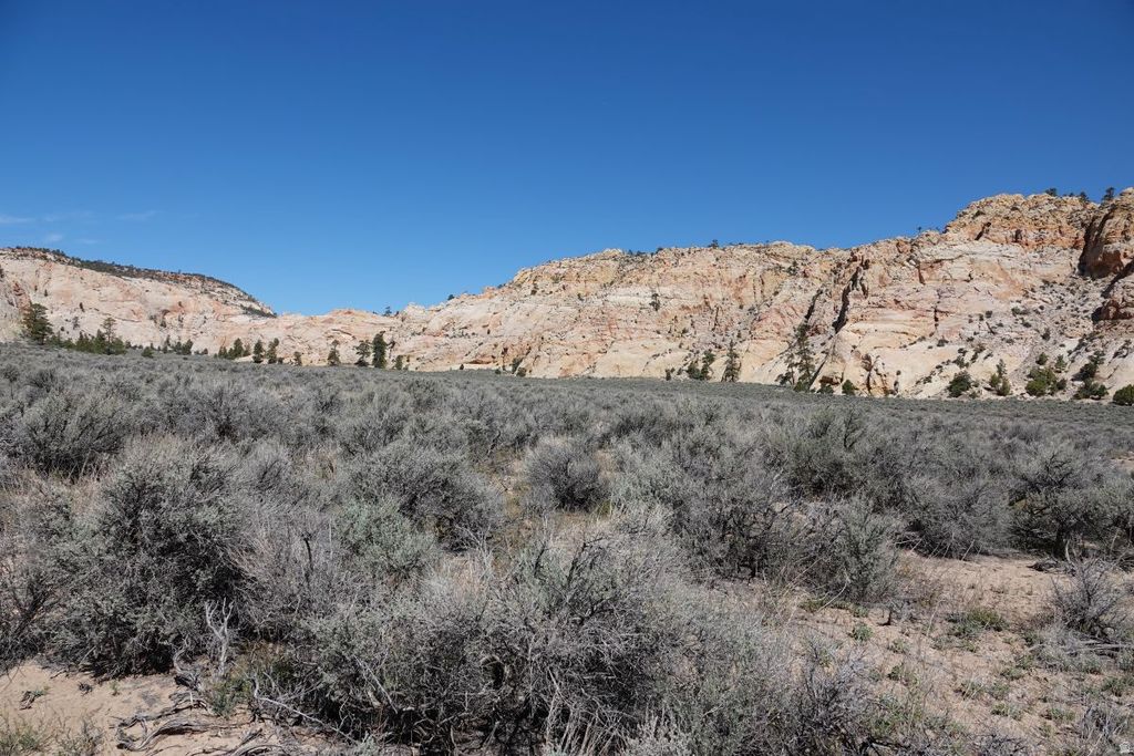 Photo of 2811 E FISH CREEK COVE RD, Teasdale, UT 84773 (MLS # 2156772)