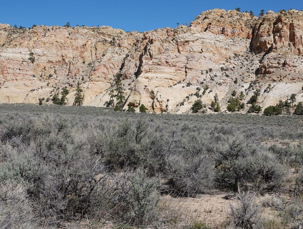 Photo of 2811 E FISH CREEK COVE RD, Teasdale, UT 84773 (MLS # 2156772)