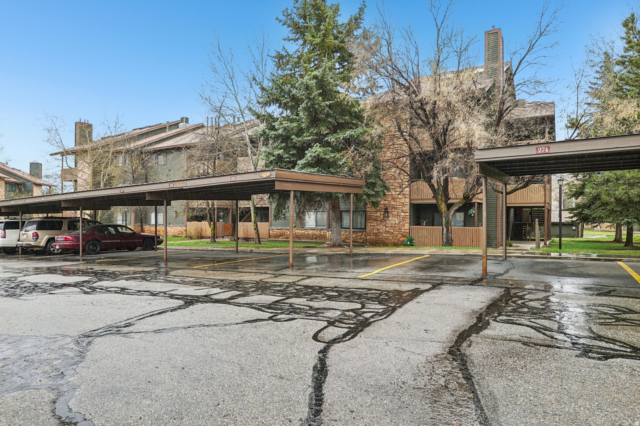 POWDERWOOD AT LANDMARK - Residential