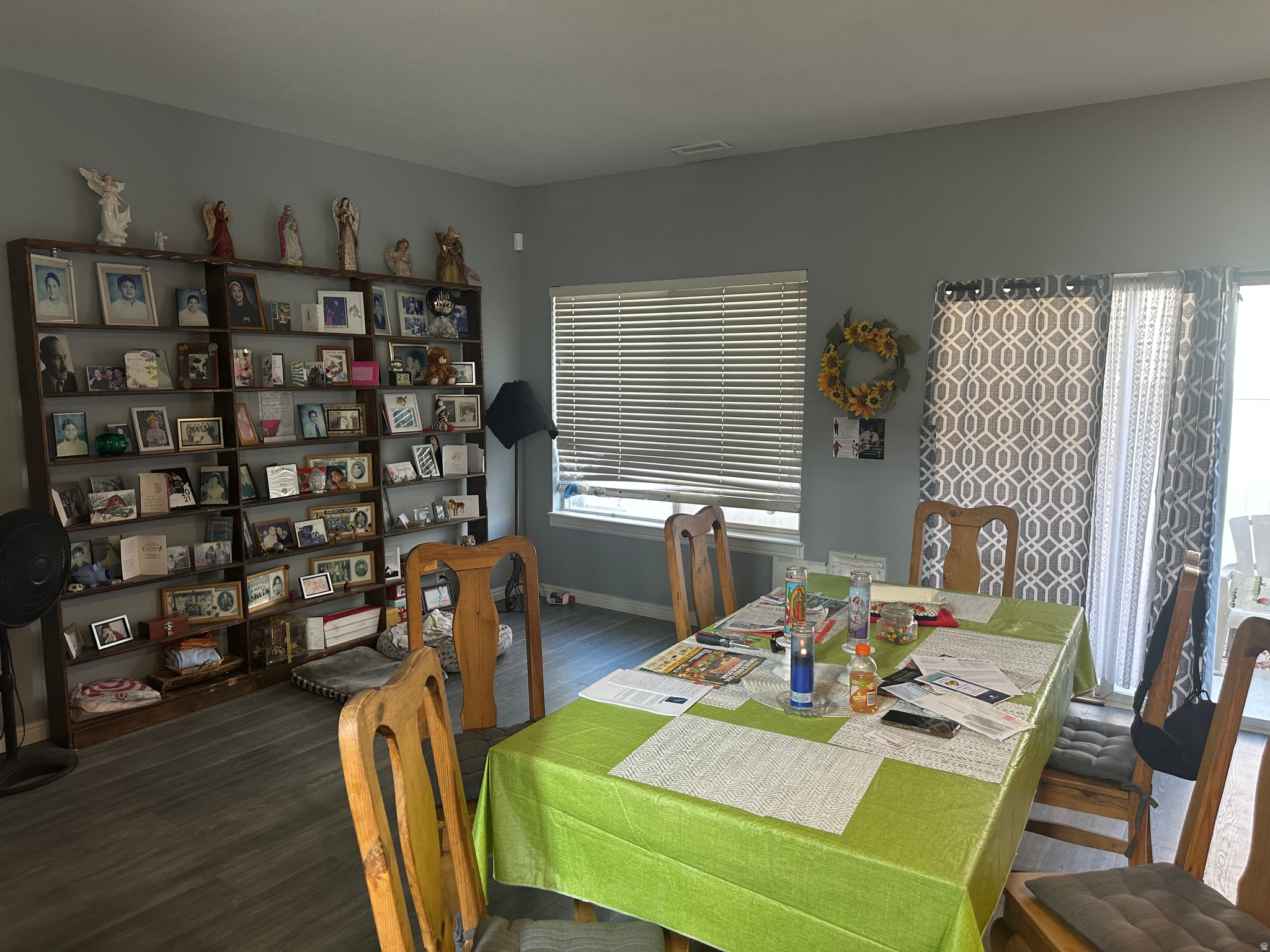 SANDY POINT - Residential