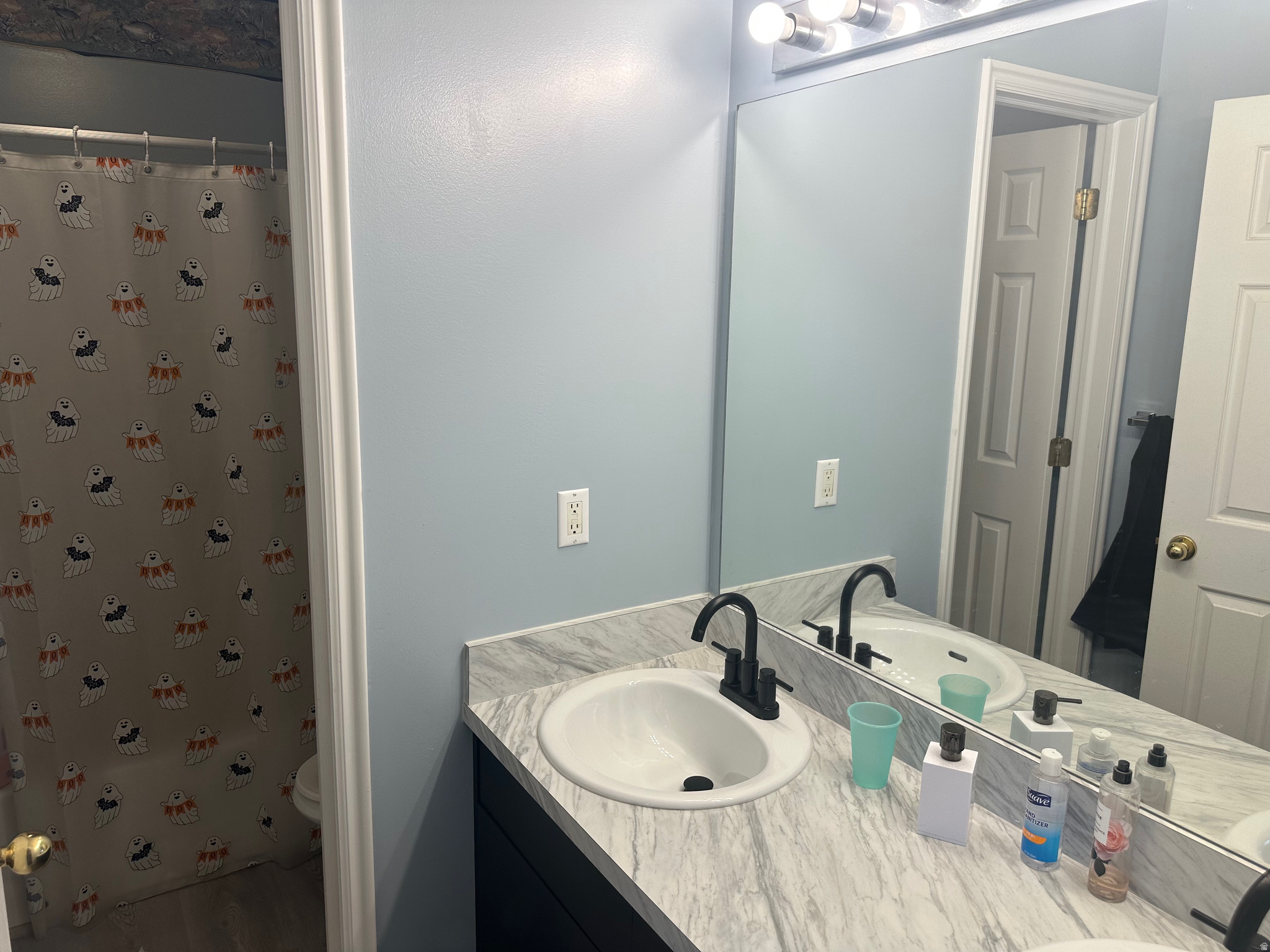 SANDY POINT - Residential