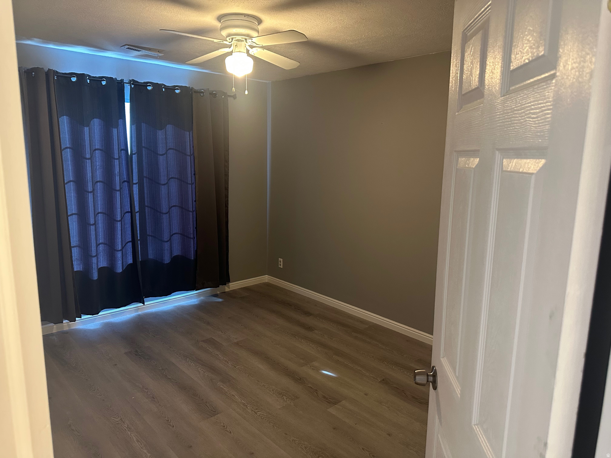 SANDY POINT - Residential