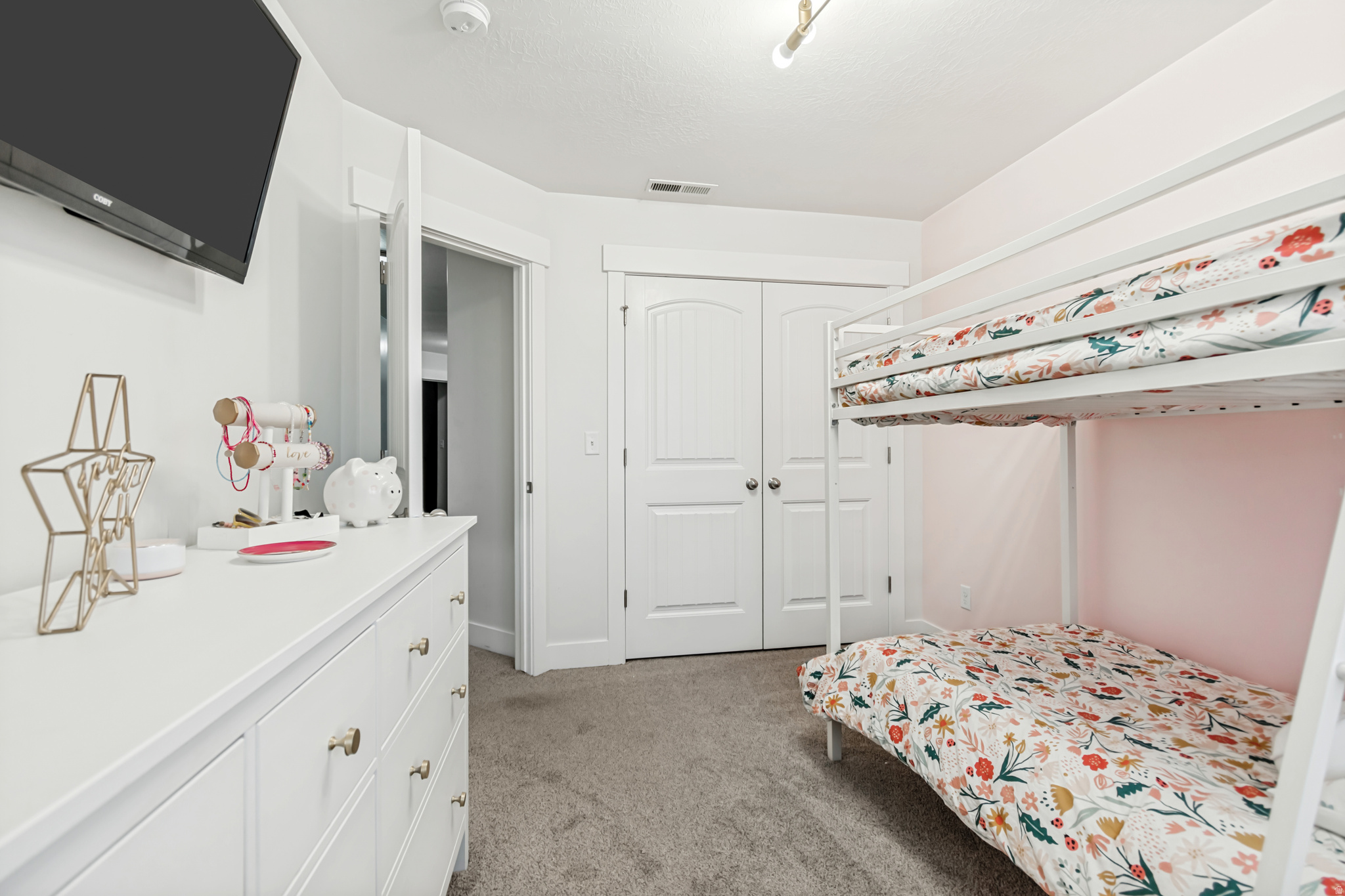 THE TOWERS - Residential