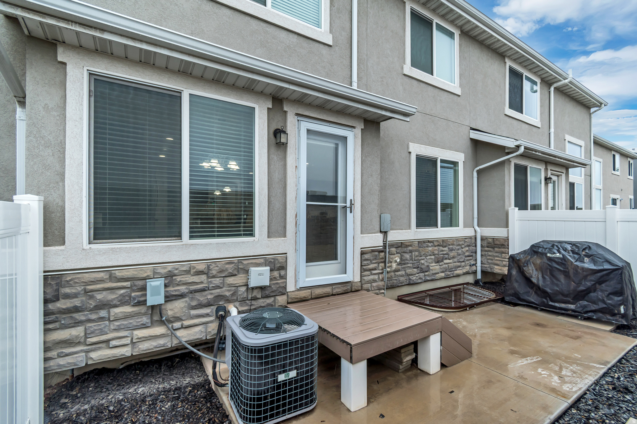 THE TOWERS - Residential