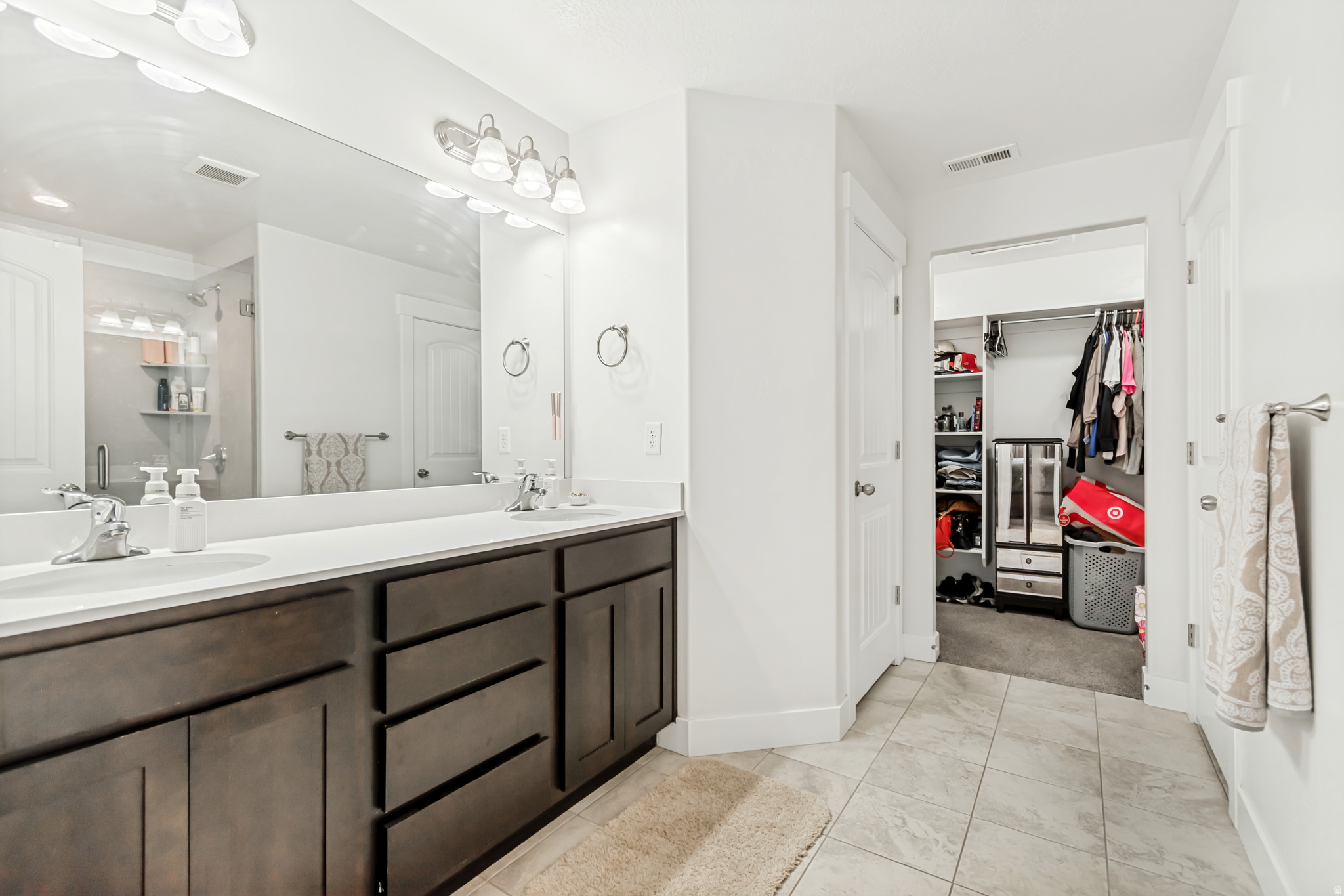 THE TOWERS - Residential