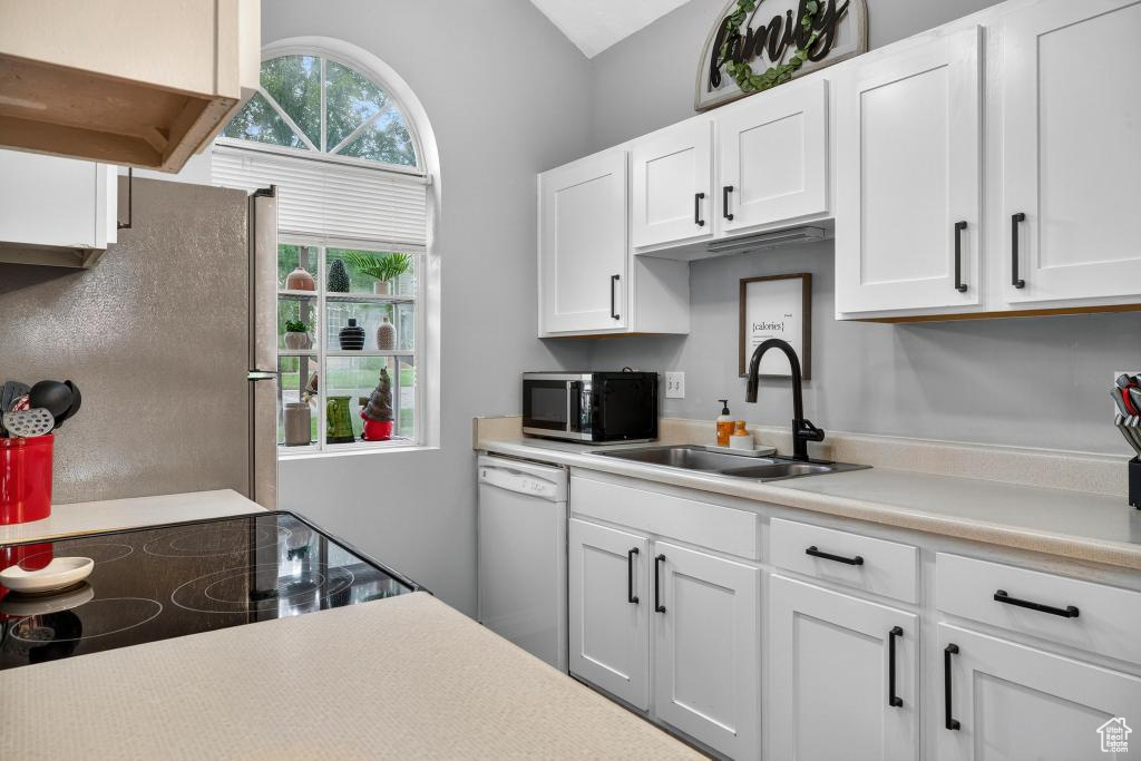 COTTON MANOR 1 - Residential