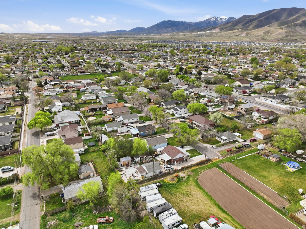 APRIL ACRES - Residential