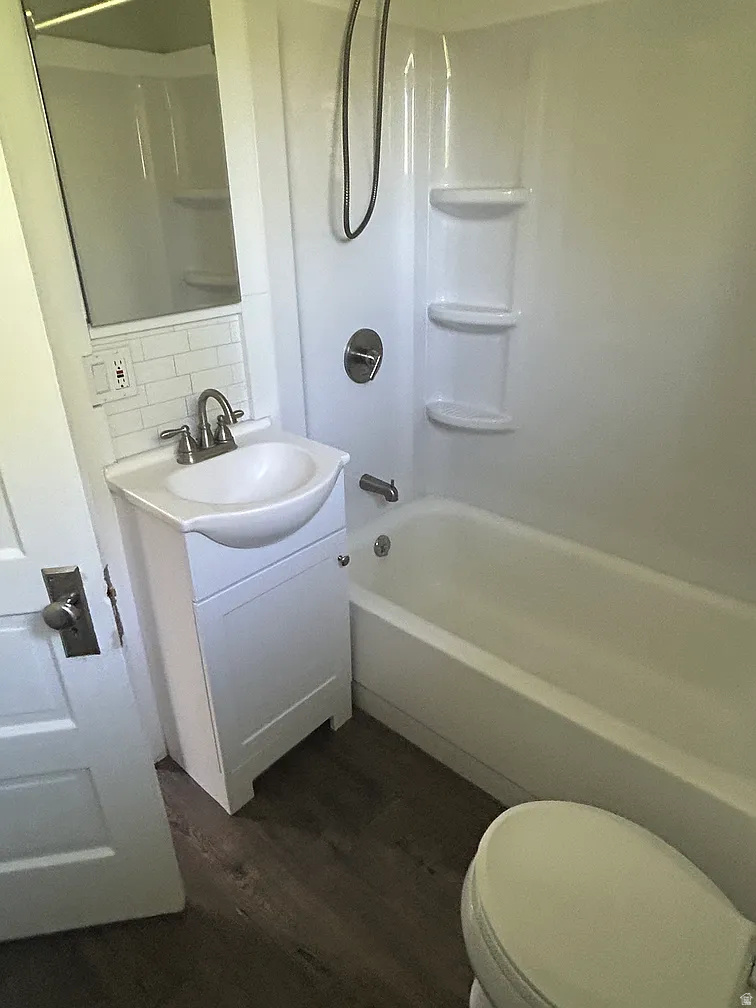 APRIL ACRES - Residential