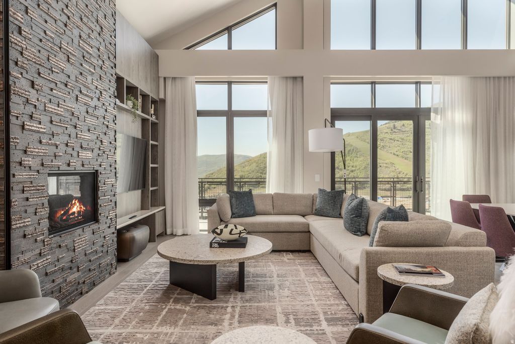 Photo of 1702 W GLENCOE MOUNTAIN WAY #7112, Park City, UT 84060 (MLS # 2128118)