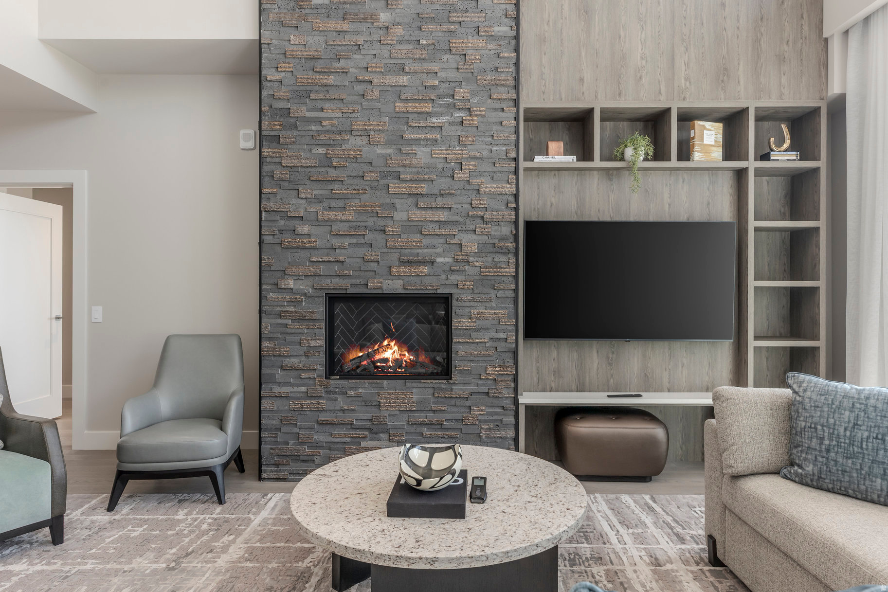 THE RESIDENCES AT GRAND HYATT - Residential