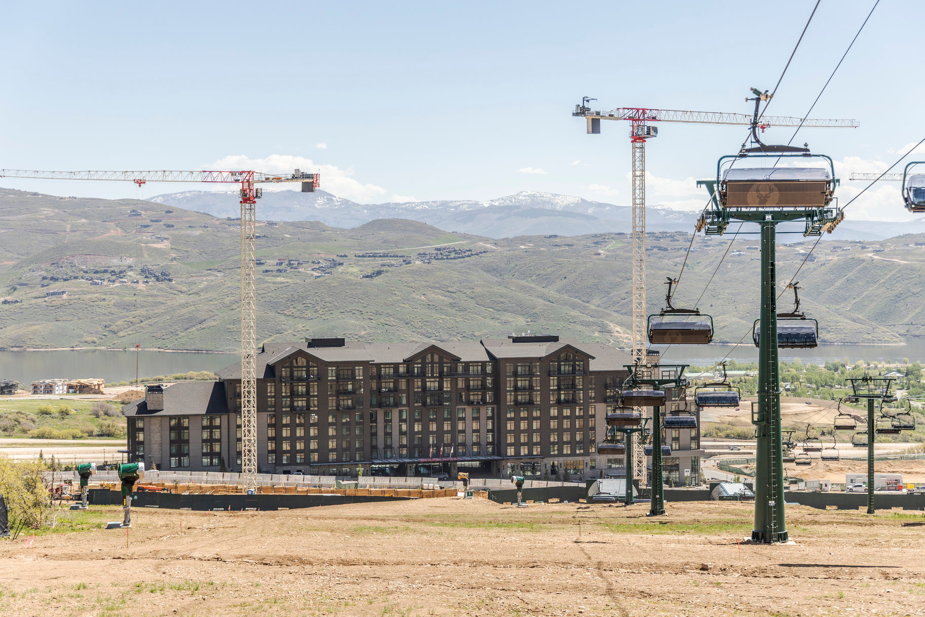 THE RESIDENCES AT GRAND HYATT - Residential