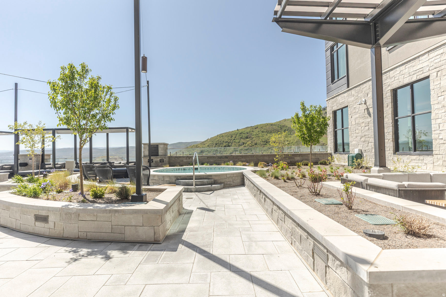 THE RESIDENCES AT GRAND HYATT - Residential