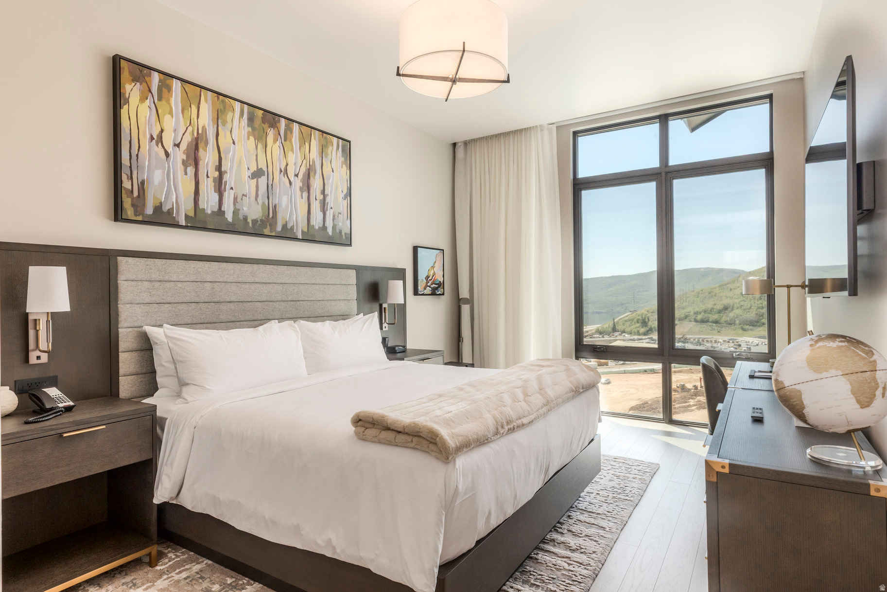 THE RESIDENCES AT GRAND HYATT - Residential