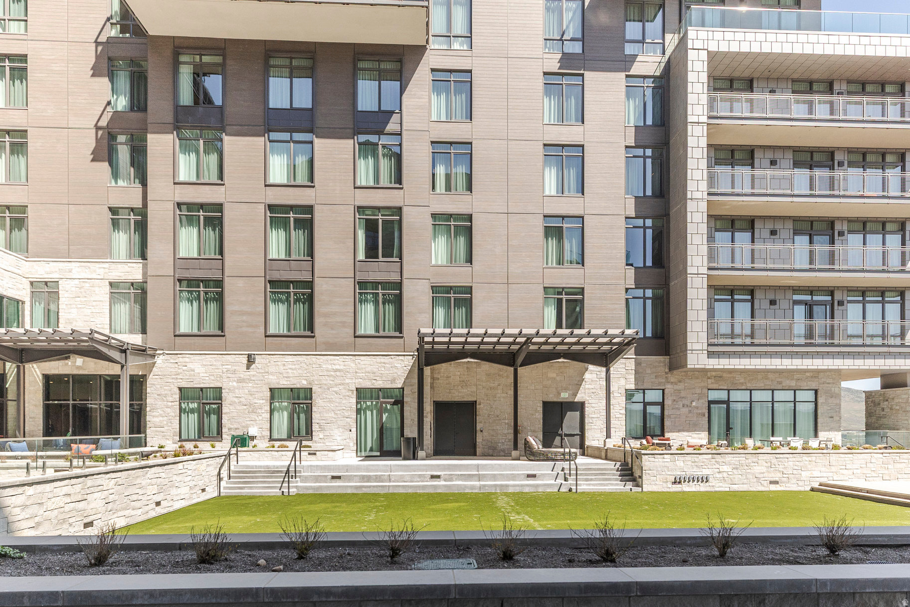 THE RESIDENCES AT GRAND HYATT - Residential