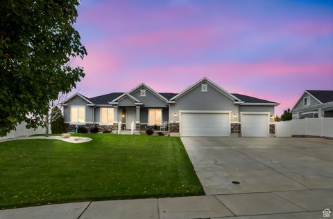 Photo of 924 W 1390 S, Spanish Fork, UT 84660 (MLS # 2118011)