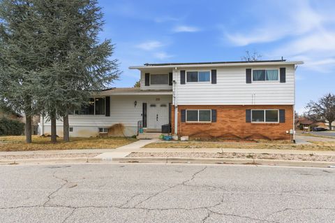 Tiny photo for 4723 MADISON AVE, South Ogden, UT 84403 (MLS # 2140389)