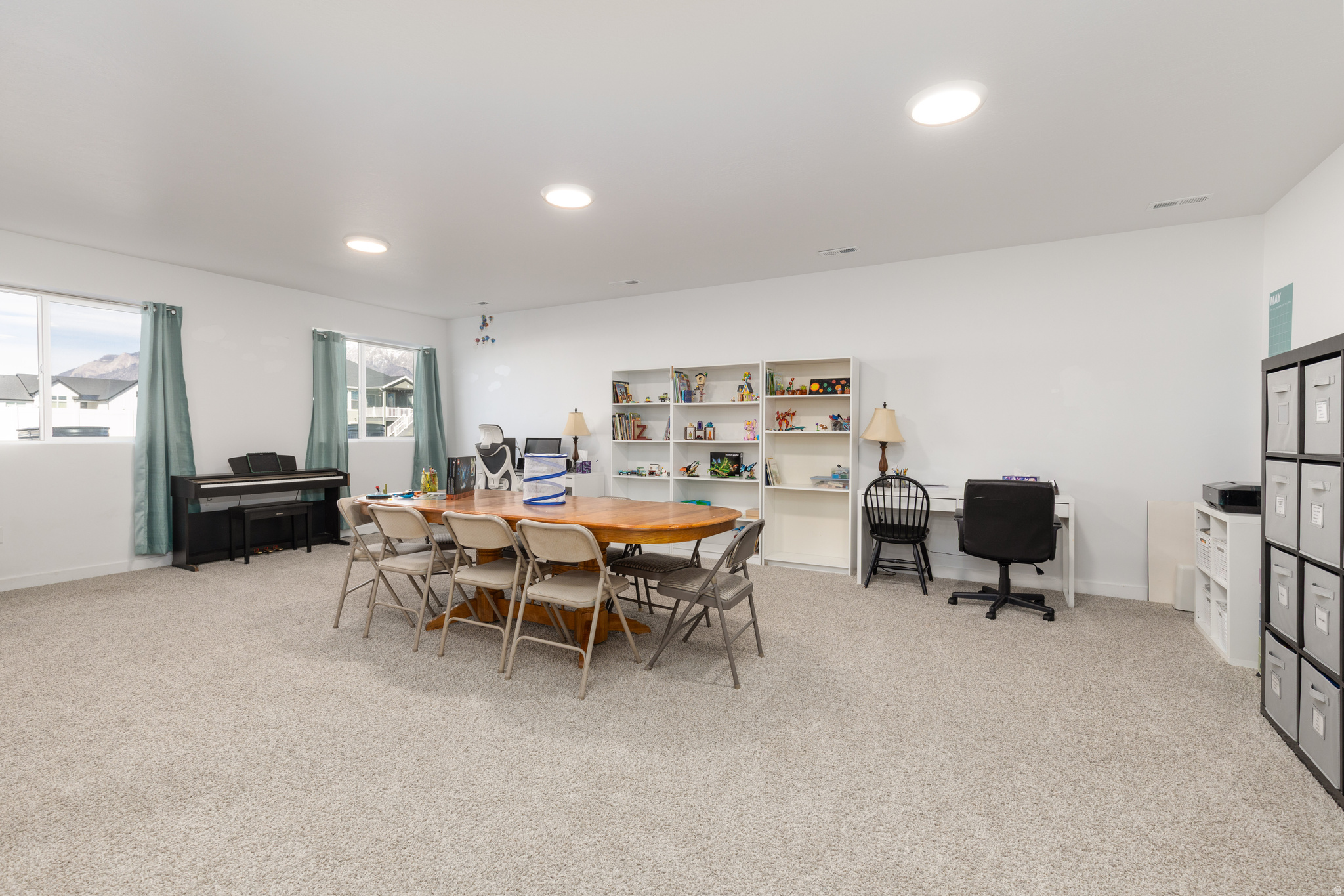 SUNSET MEADOWS - Residential