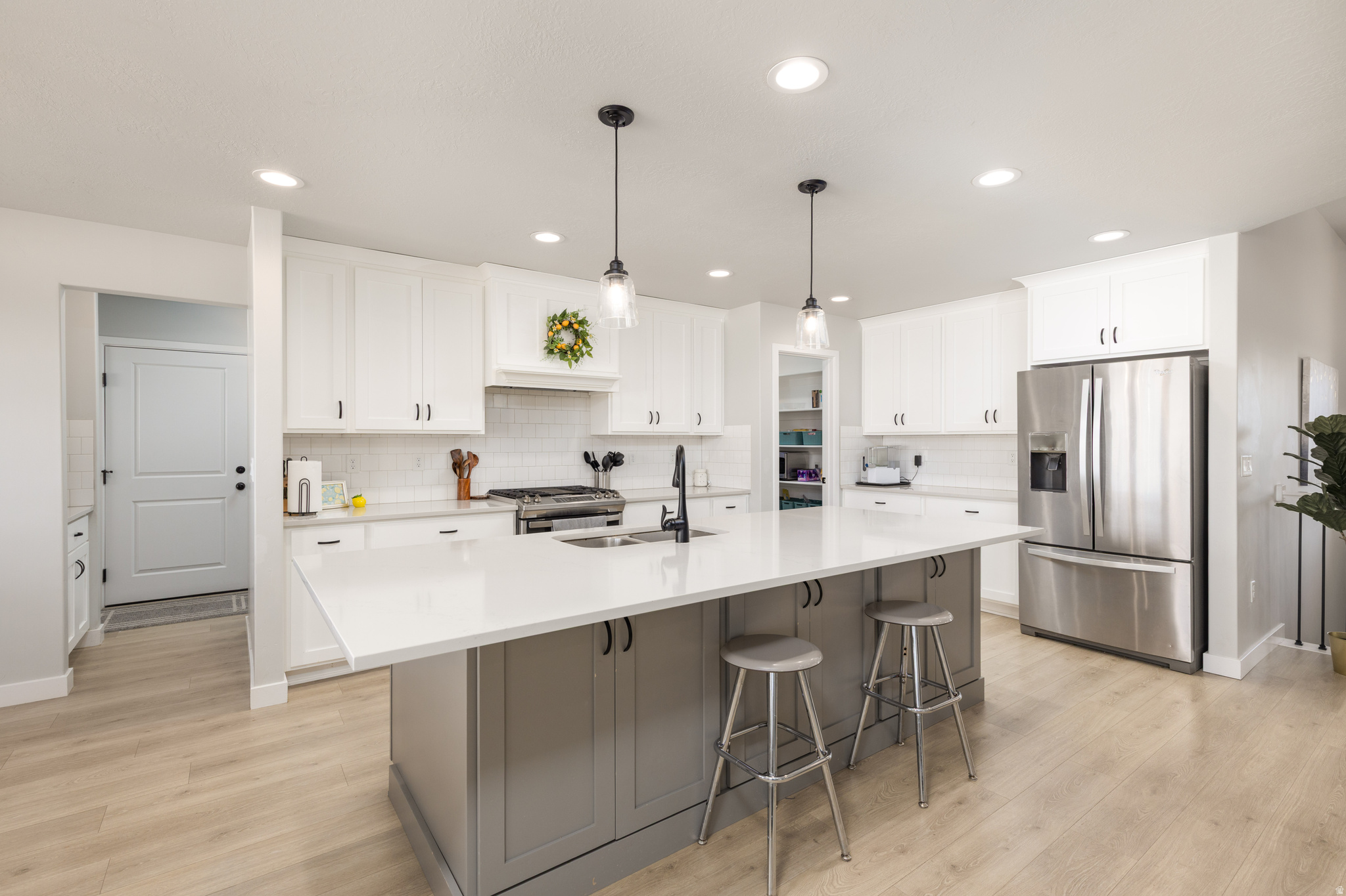 SUNSET MEADOWS - Residential