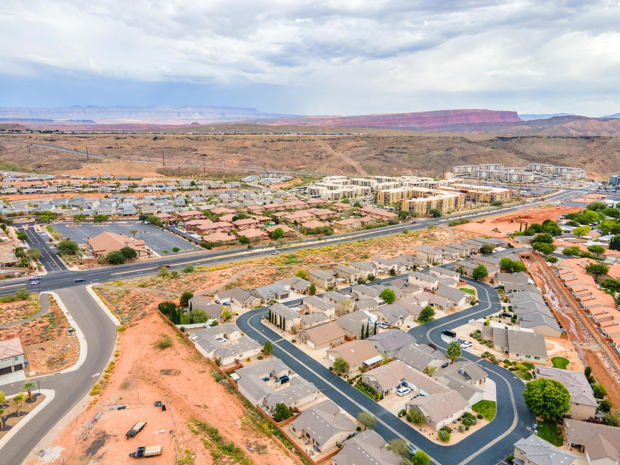 ENGLISH OAKS EST 1 AMD - Residential