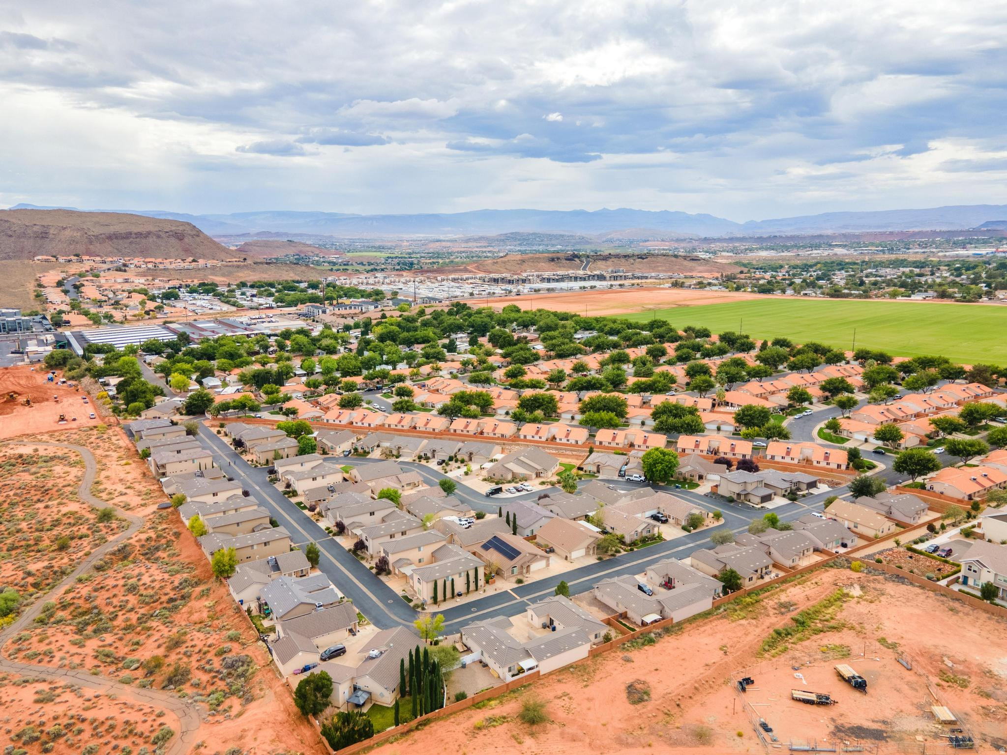 ENGLISH OAKS EST 1 AMD - Residential