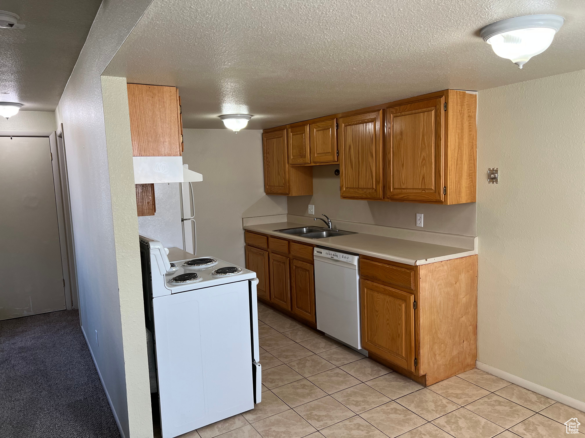 SUNCREST CONDO - Residential