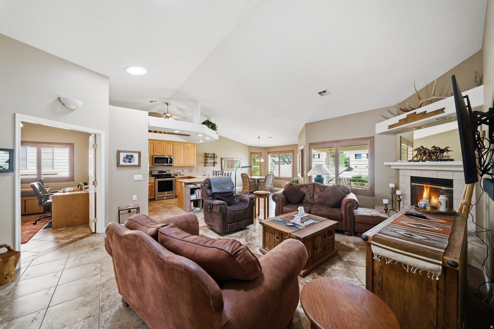 SILVERCREEK TH 1 AMD - Residential