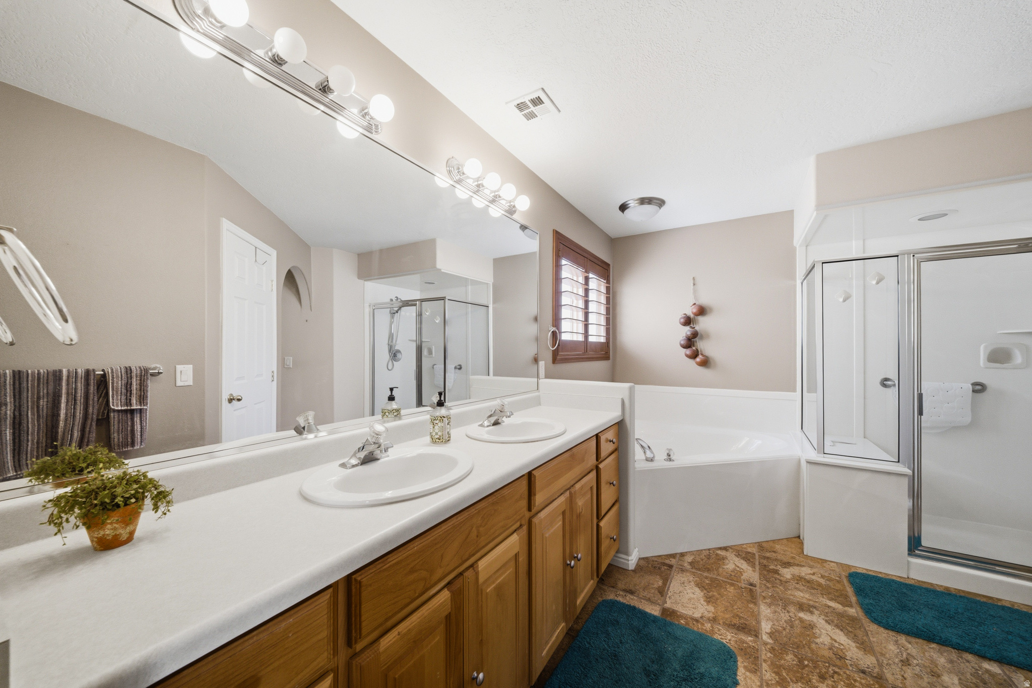 SILVERCREEK TH 1 AMD - Residential