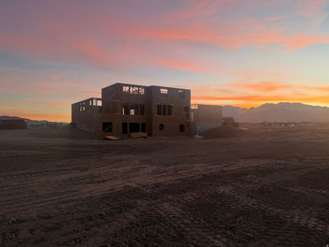 Tiny photo for 521 E GILMOUR ST #121, Grantsville, UT 84029 (MLS # 2135169)