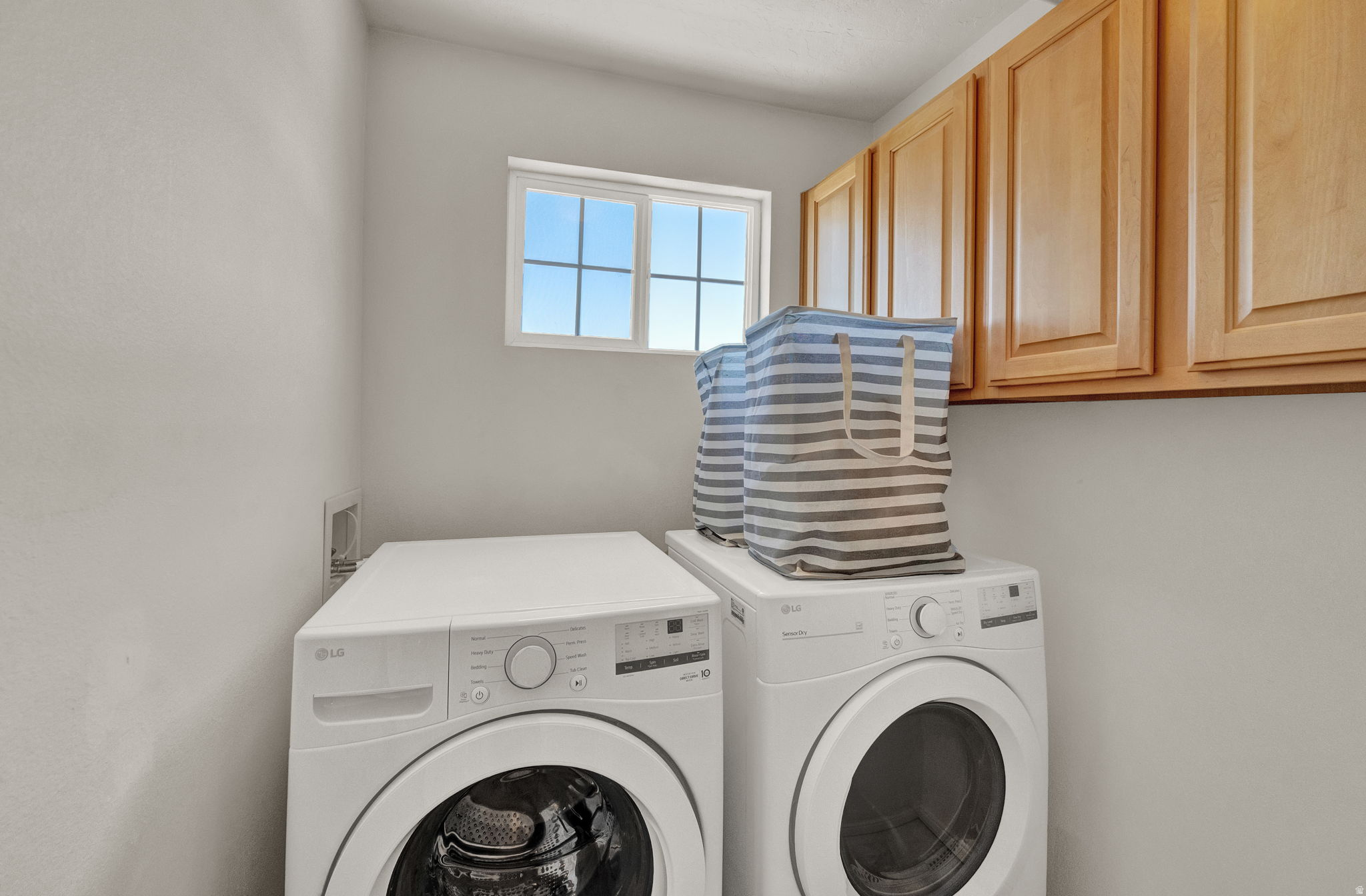 SOUTH WILLOW CREEK - Residential Lease