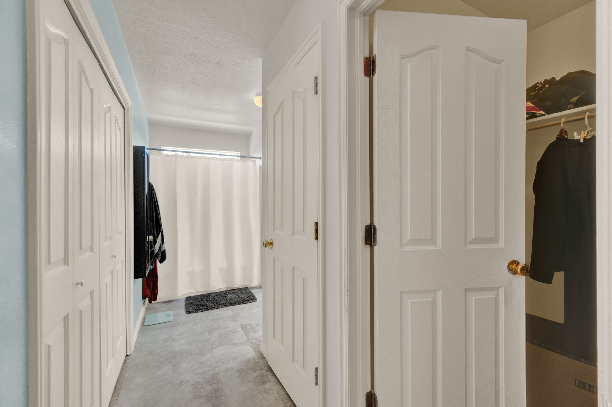 SOUTH WILLOW CREEK - Residential Lease