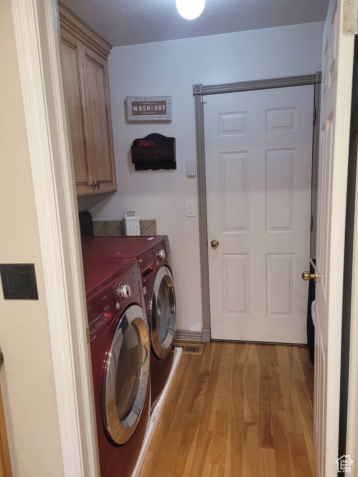 NORTH POINTE - Residential