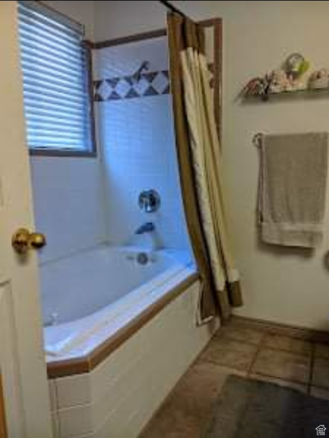 NORTH POINTE - Residential