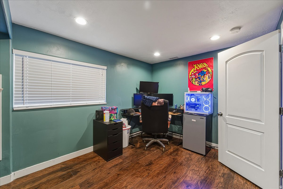 EASTLAND ESTATES - Residential