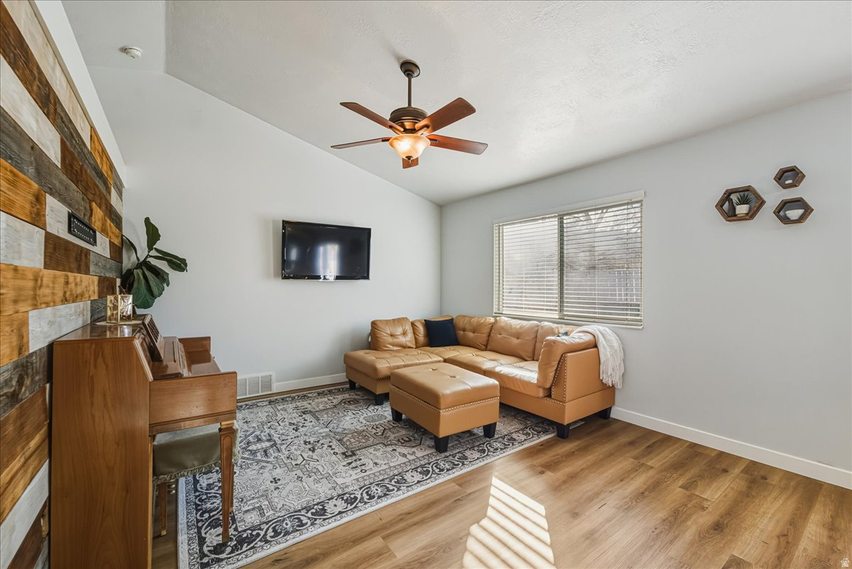 EASTLAND ESTATES - Residential