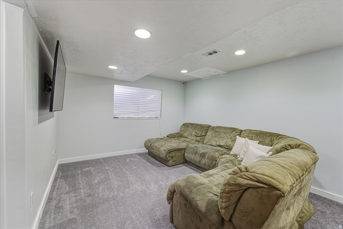 EASTLAND ESTATES - Residential