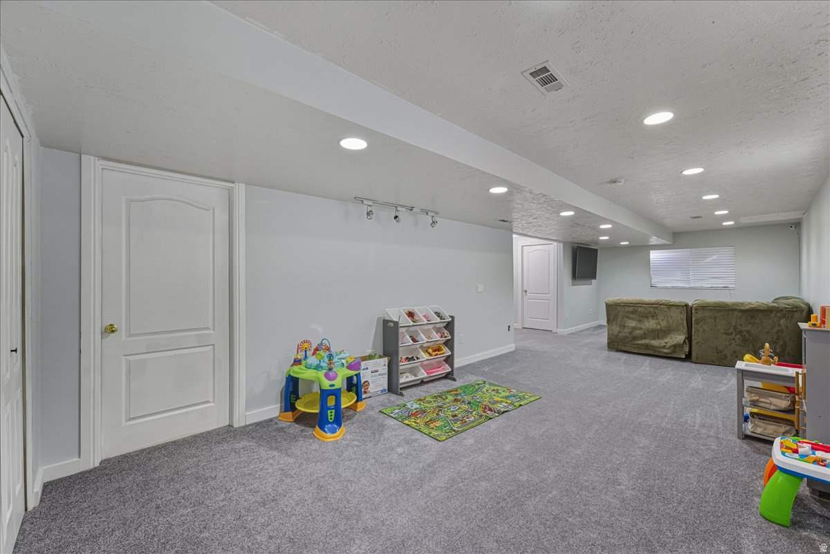 EASTLAND ESTATES - Residential