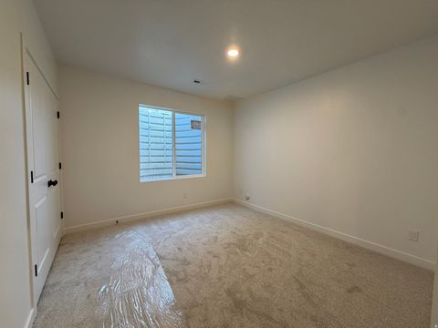 Tiny photo for 2928 N KINGBIRD DR #624, Eagle Mountain, UT 84005 (MLS # 2120827)