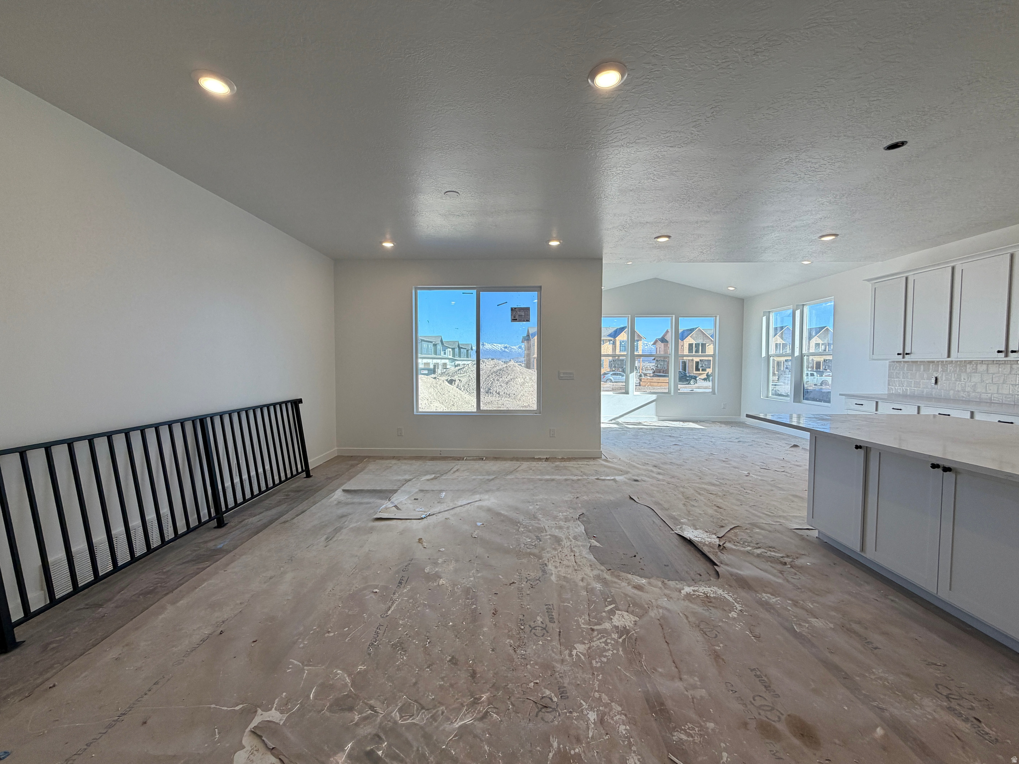 FIREFLY - Residential