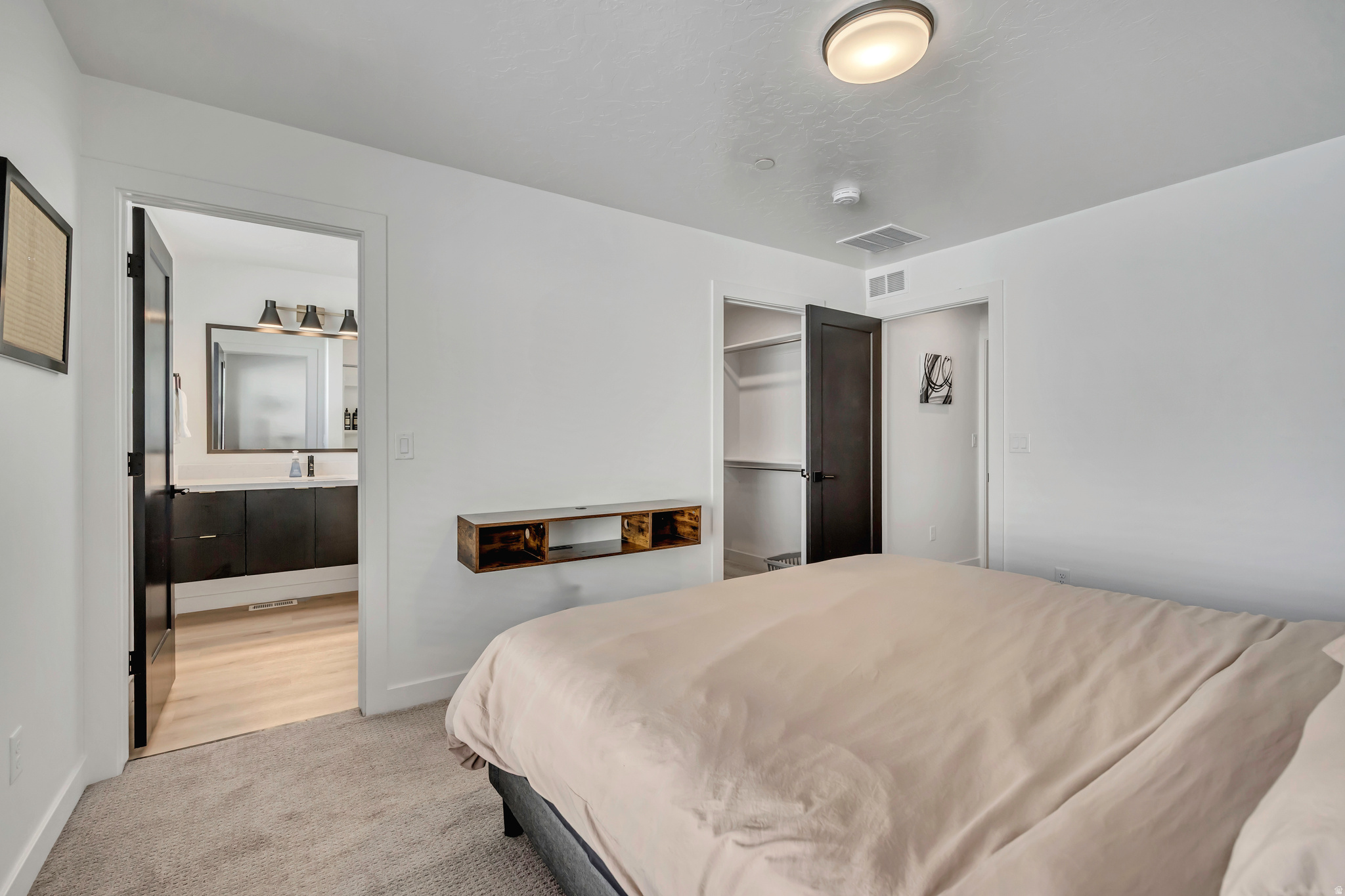 THE MARY - Residential