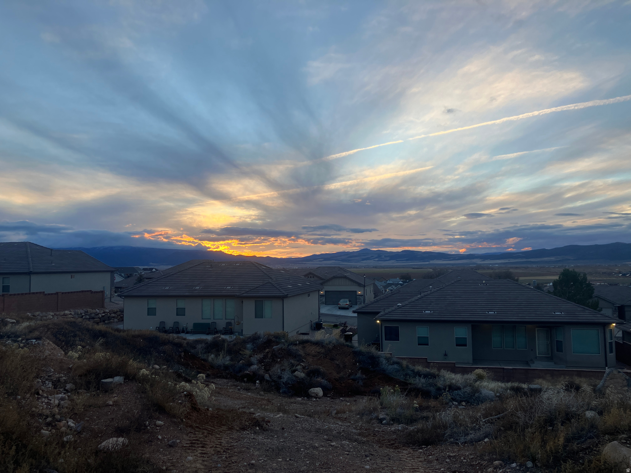 HIDDEN HILLS COVE - Land