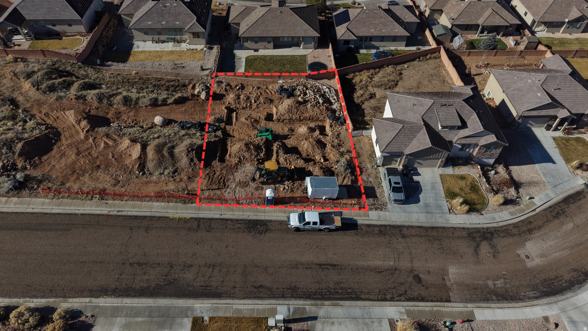 HIDDEN HILLS COVE - Land