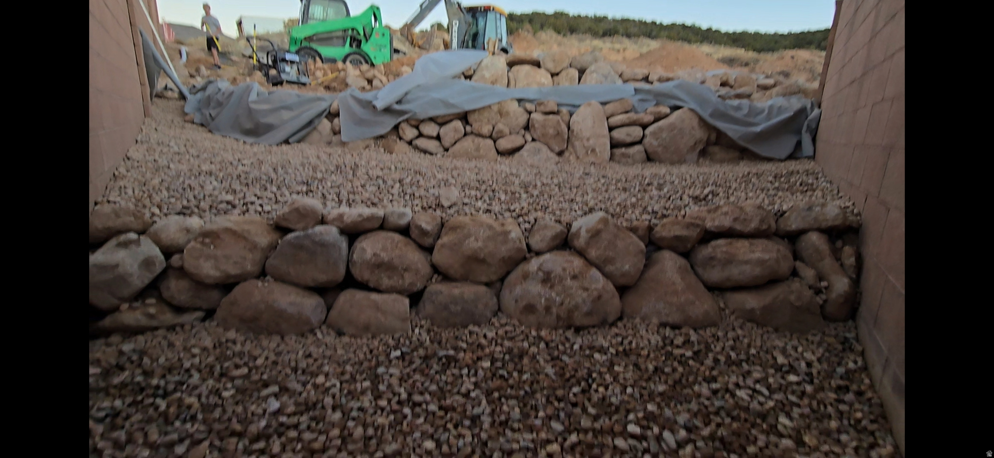 HIDDEN HILLS COVE - Land