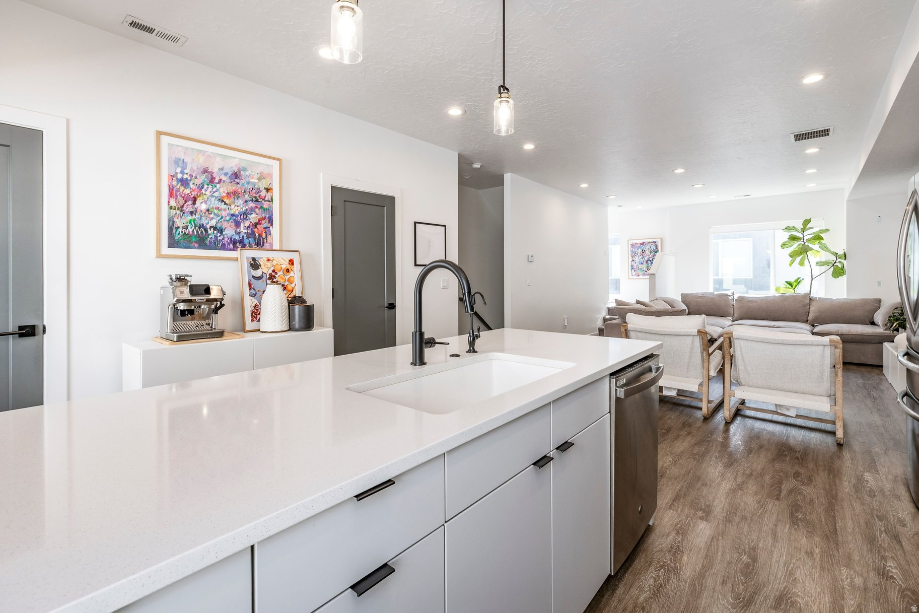 WINNIE - Residential